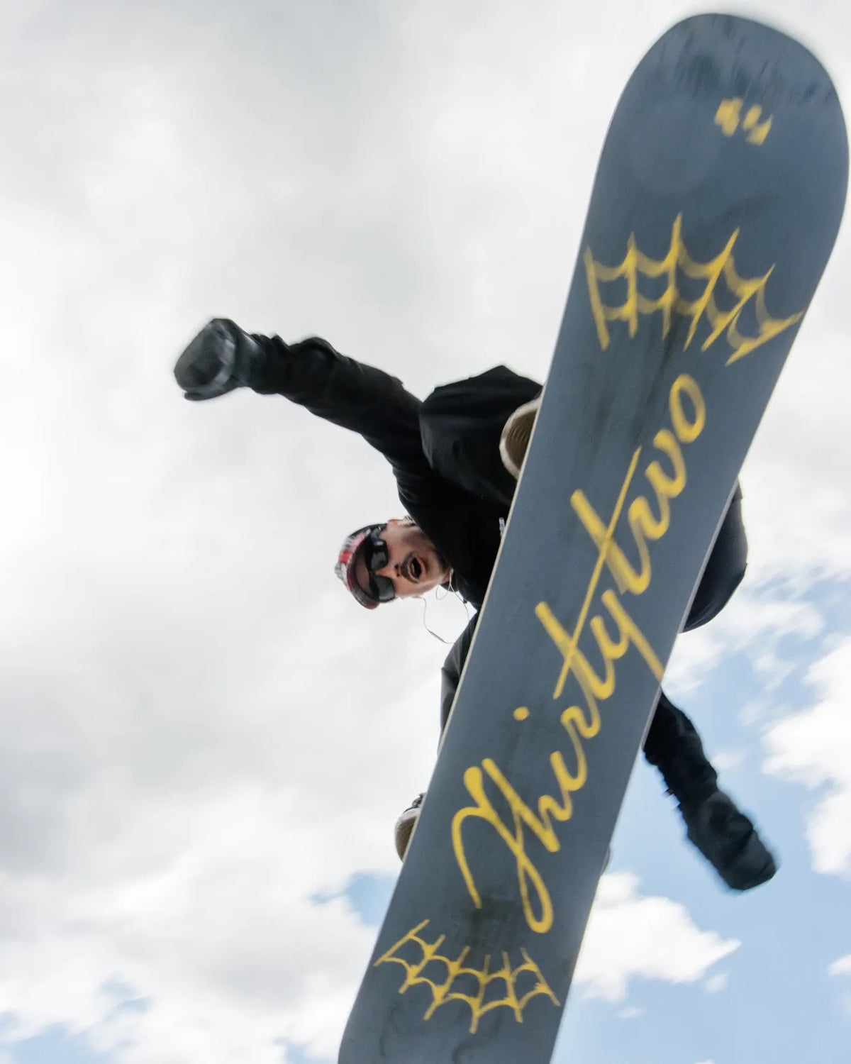 32 Permanent Vacation Snowboard
