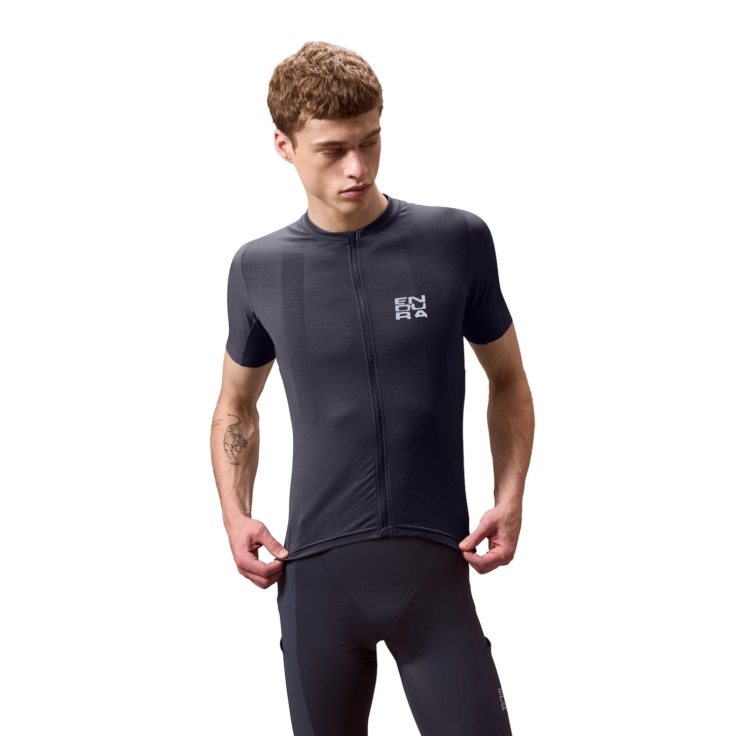 Endura Alltrack Ride Zip Short Sleeve Men’s Jersey Xl Carbon Grey