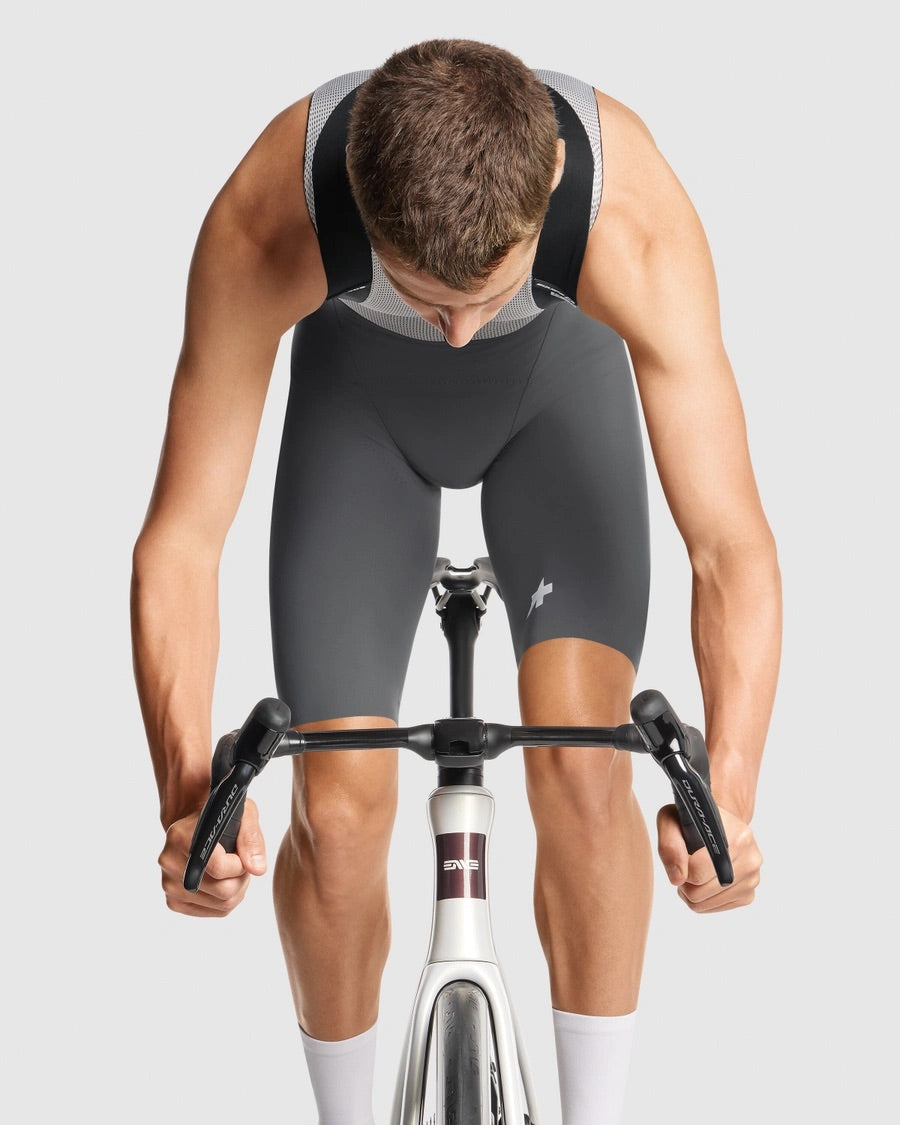 assos assos equipe r bib shorts s11