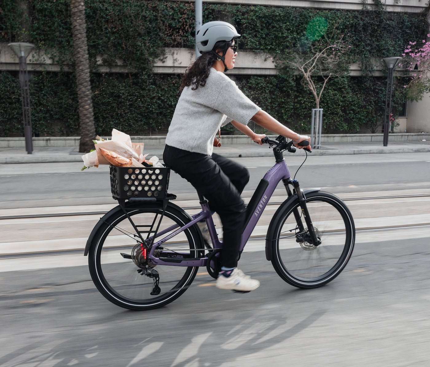 aventon level 4 adv step thru electric bike