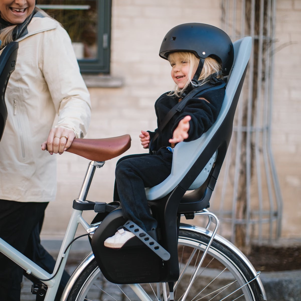thule yepp 2 maxi rack mount child bike seat